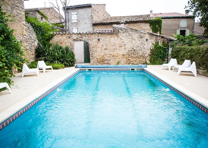 O'MAZETTE CHAMBRE ROMANTIQUE VUE JARDIN AVEC PISCINE découverte de l'Aude Fabrezan