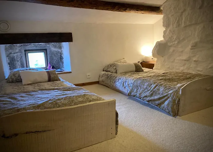 Chambres et Tables d'hôtes - Les Ateliers de Pontajou - Pèlerin navette gratuite à Saugues Venteuges