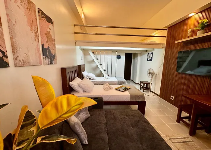 Cozy Pod Staycation Olóngapo