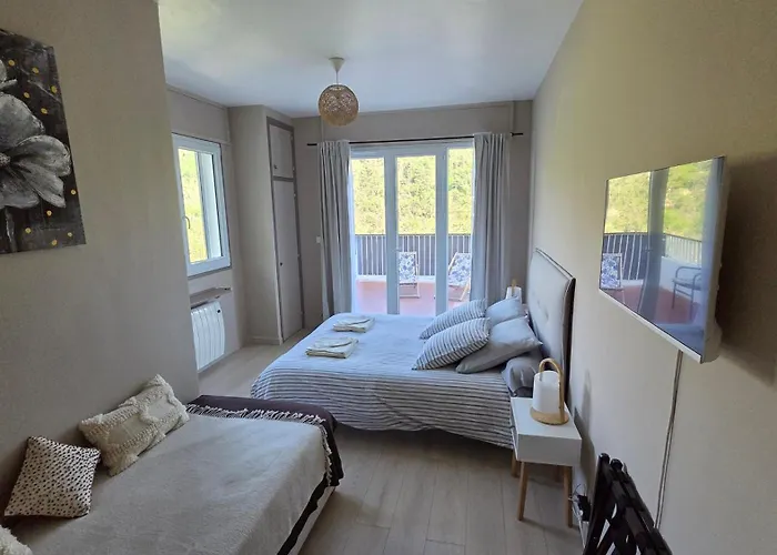 Le Domaine De La Feuilleraie Bed and Breakfast Coaraze