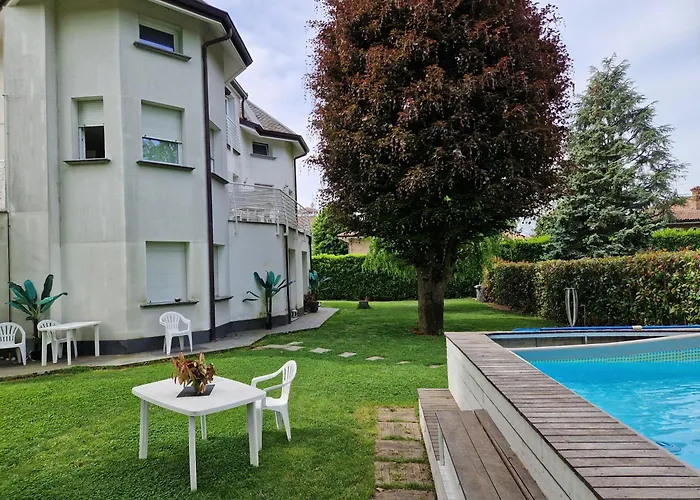 Beb Casa Di Lia Bed & Breakfast Carugo