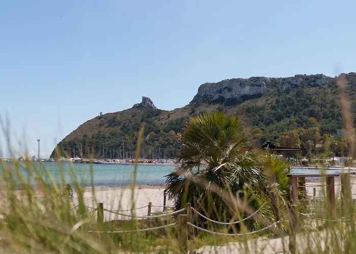 Hibiscus Comfort Stay Quartu SantʼElena