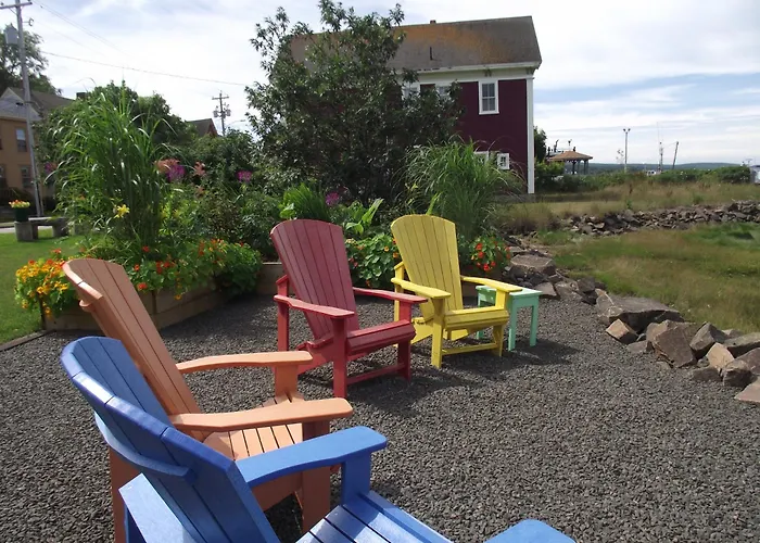 Bailey House Inn - Georgian Waterfront Retreat Annapolis Royal