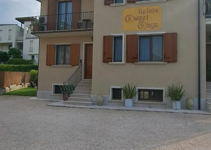 Bed and Breakfast Relais Sweet Days Peschiera del Garda