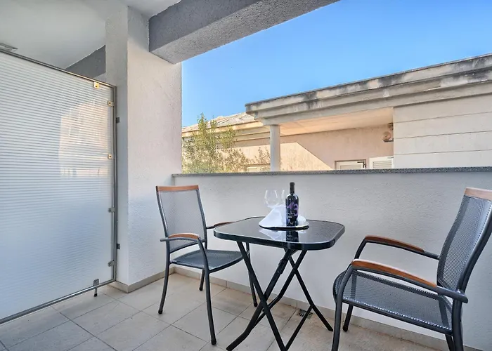 Sunset Split Rooms Podstrana