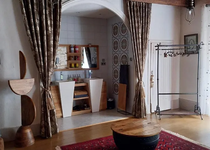 Bed and Breakfast D'Ici et D'Ailleurs à Cordes-sur-Ciel