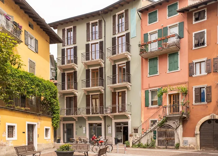 Garda Living Apartments Torbole