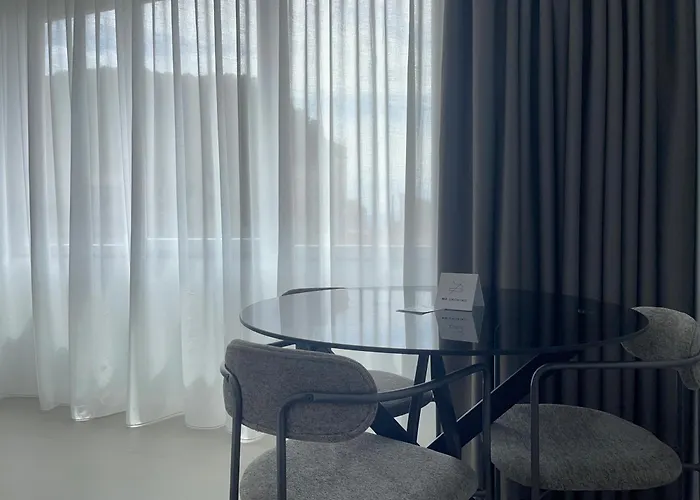 Omi Aparthotel Caserta