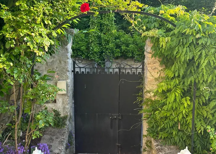 La cabane au fond du jardin Villennes-sur-Seine