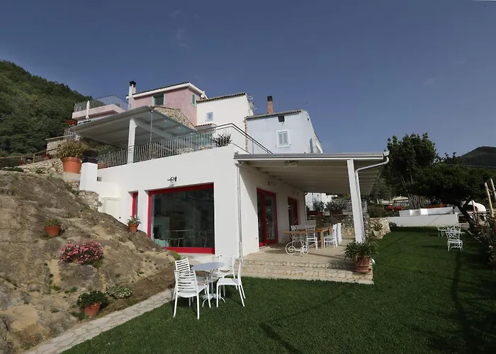 Borgo Rosso di Sera Resort