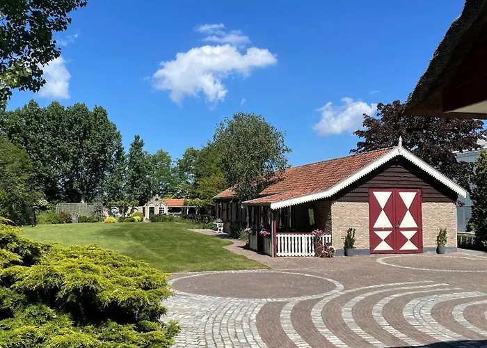 De Slaperij Bed and Breakfast De Lier