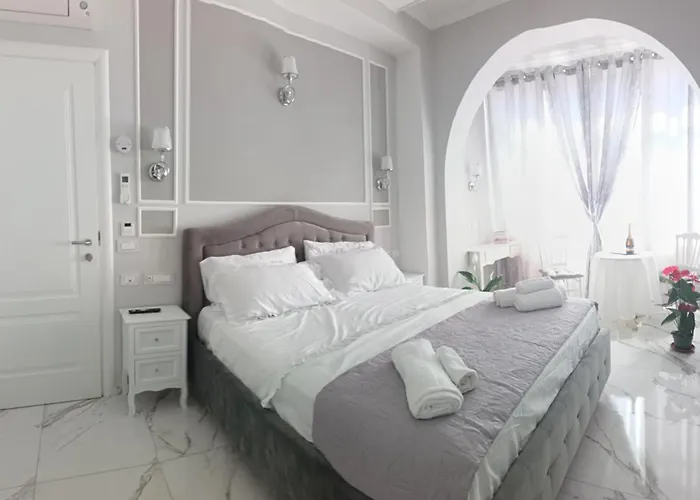 Elegance Room
