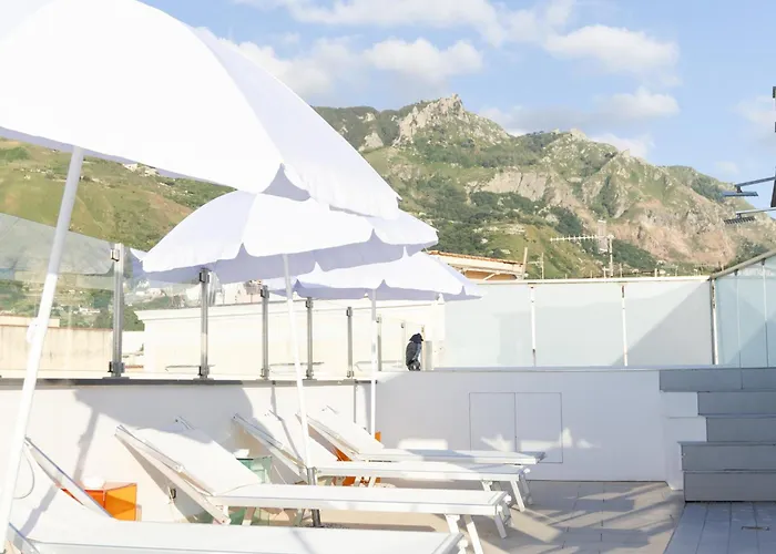 White 1903 - Rooftop Pool & Luxury Rooms Forio di Ischia