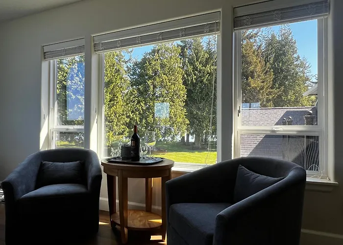 Salt And Cedar Bed And Breakfast Port Angeles