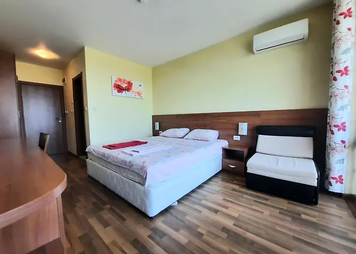 Family Hotel Delfa Chernomorets
