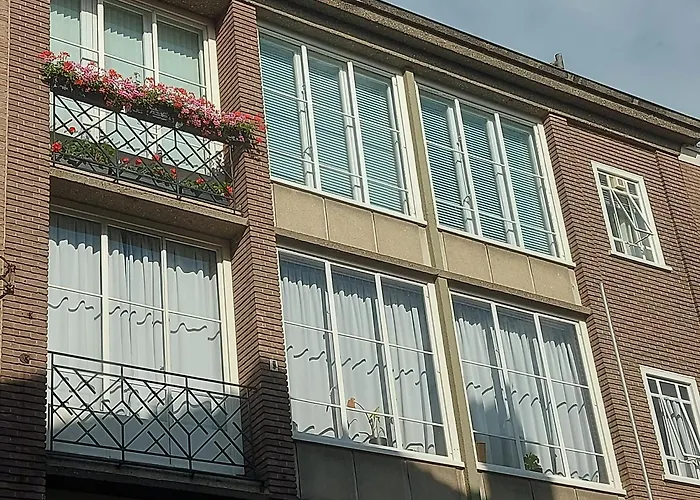 The Rooftop Retreat - By The M House Arnhem