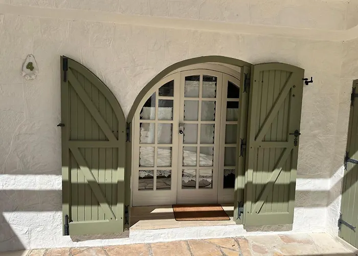 Otto Trulli Apulian Country House Noci