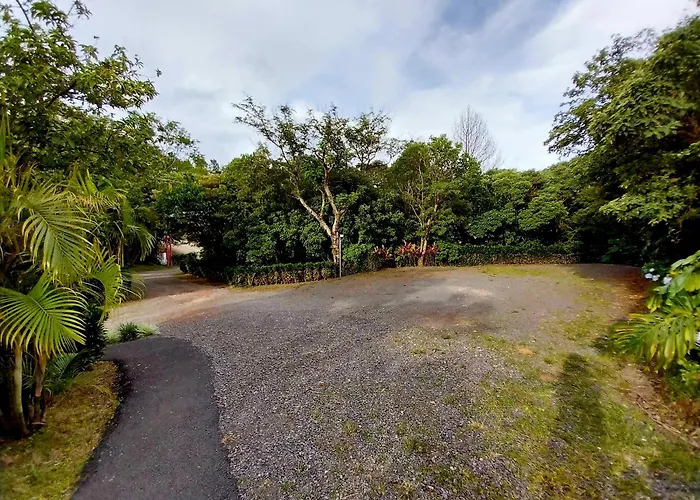 Belcruz Family Lodge