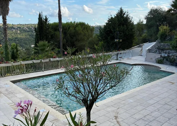 Gloria Nouvel Hôte