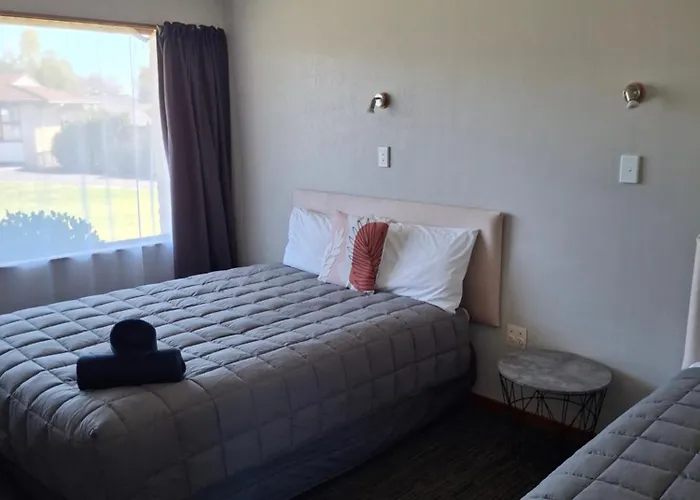 Cherry Grove Motel