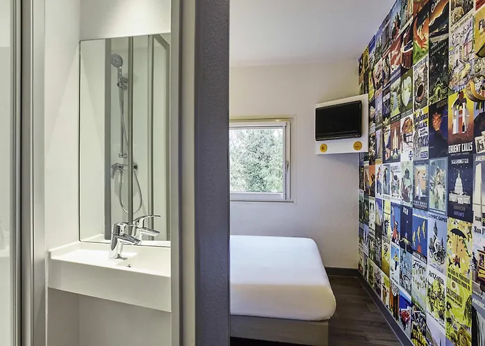 hotelF1 Crosne Créteil