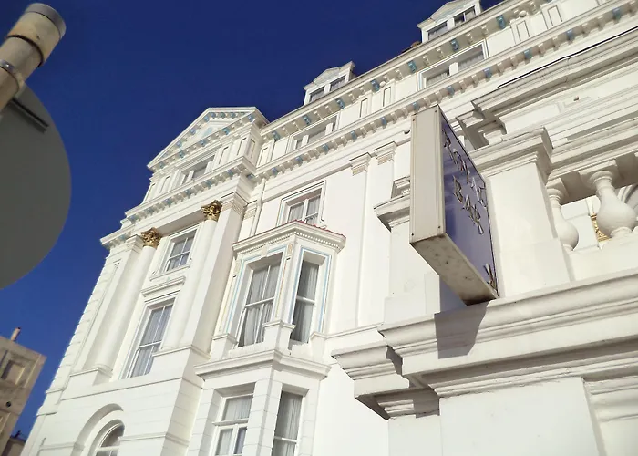 Royal Victoria Hotel