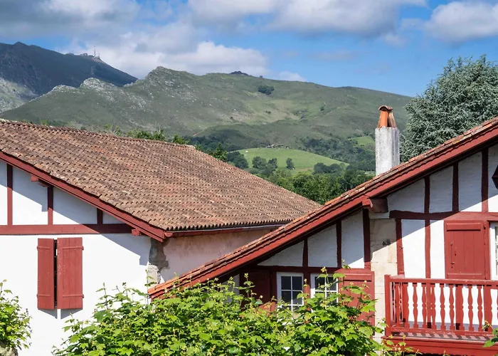 Logis Hôtel Baratxartea