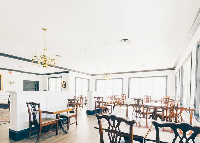 The Loyalist Country Inn & Conference Centre