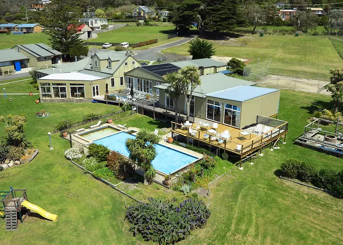 Diamond Island Resort, Restaurant & Bar And Penguin Show