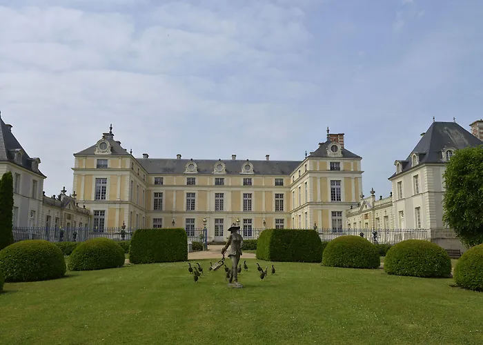 Chateau Colbert