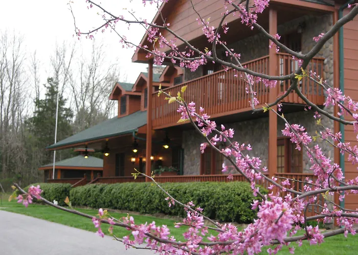 Berry Springs Lodge