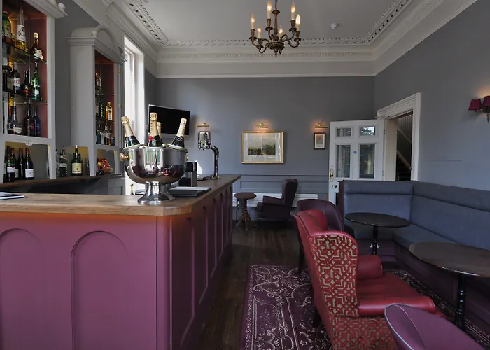 Cotswold Grange Bed & Breakfast Cheltenham