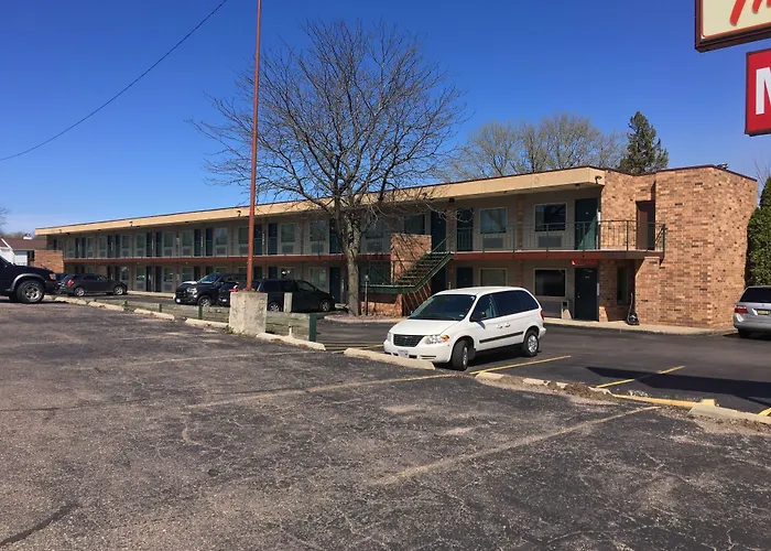 Thunderbird Motor Inn