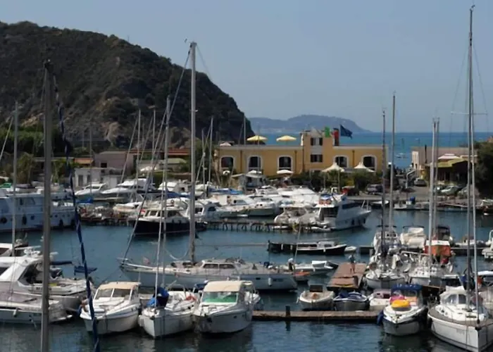 Hotel La Tonnara