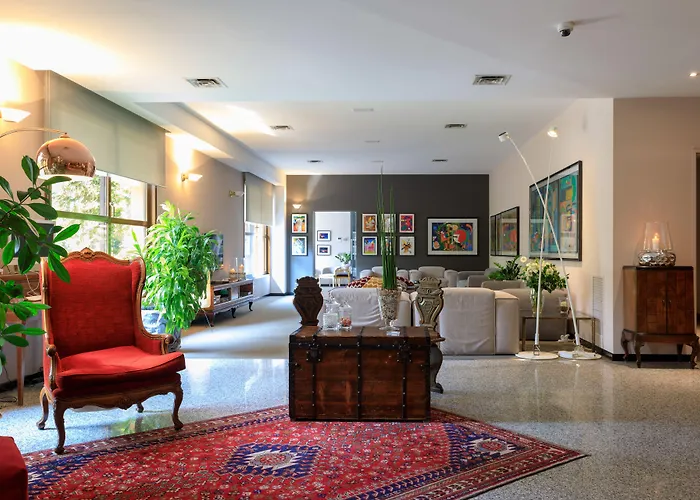 Brianteo Hotel Residence And Restaurant