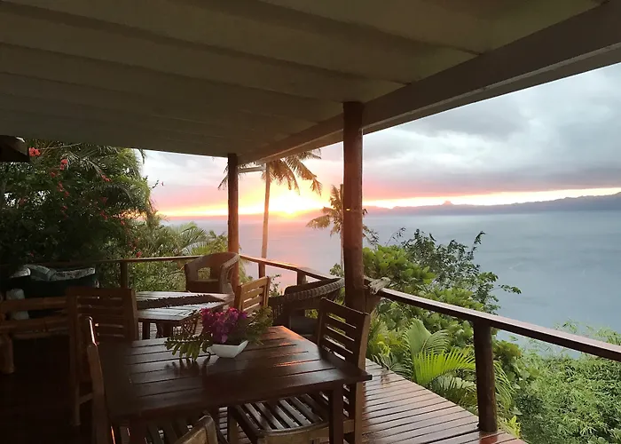Naveria Heights Lodge Savusavu