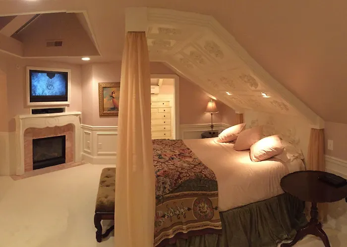 Cameo Heights Mansion And The Vine Fine Dining Restaurant Bed & Breakfast Touchet