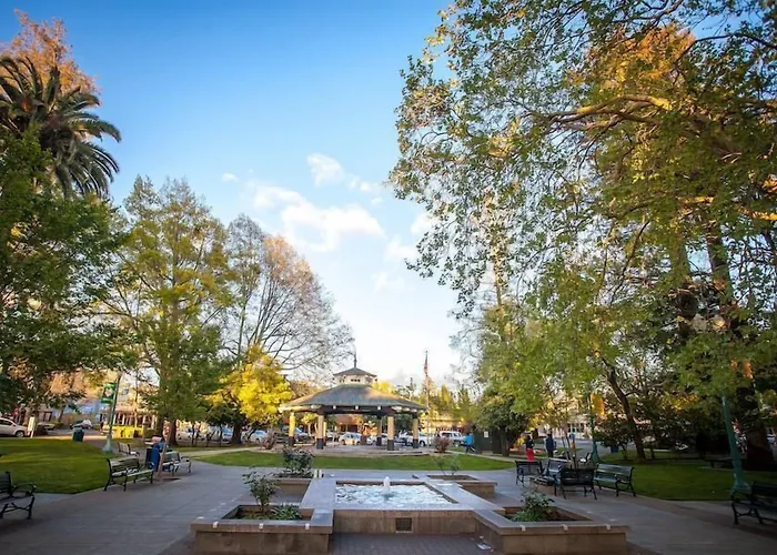 Healdsburg Inn On The Plaza, A Four Sisters Inn