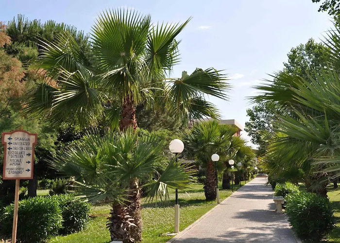 Centro Turistico Akiris