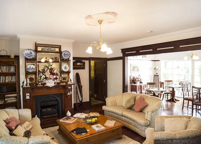 Rosebridge House Bed & Breakfast Adult Retreat Gooseberry Hill