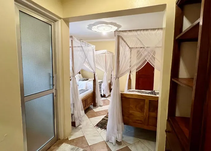 Ultra Home - Bed And Breakfast Themi