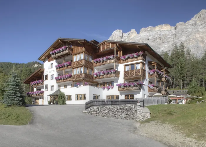 Hotel Ciasa Ai Pini San Cassiano 