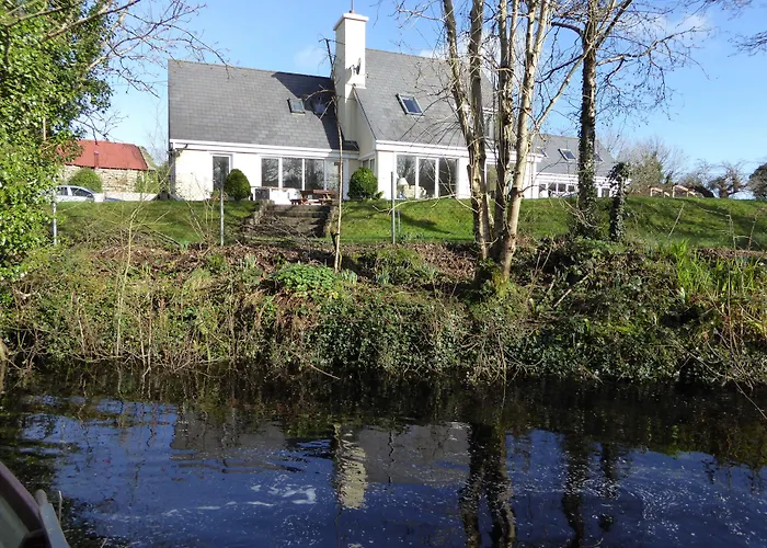 Camillaun Lodge With Lough Corrib Boat Hire