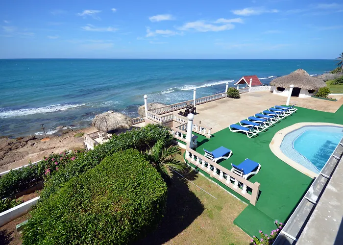 Beyond Sunset Resort & Villas Treasure Beach