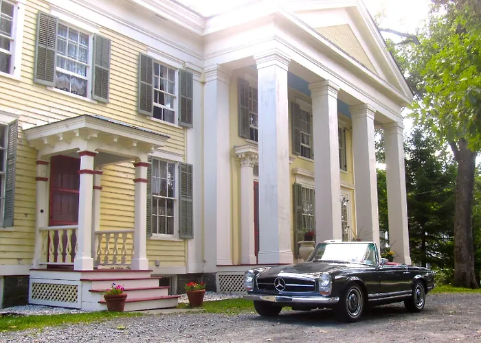 Oakcliff Bed And Breakfast