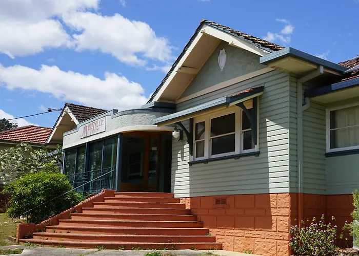 Melville House Bed And Breakfast