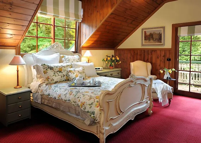 Mary Cards Coach House