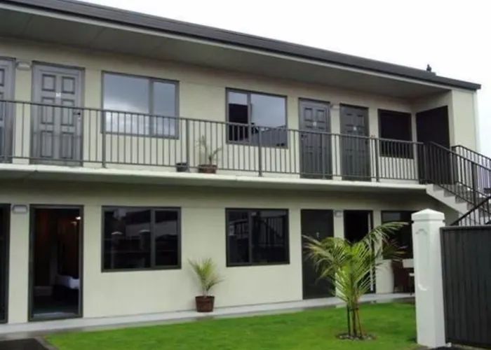 Abode On Courtenay Motor Inn