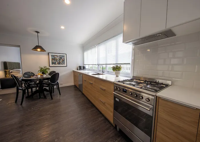 Bed and Breakfast Heal House Brisbane
