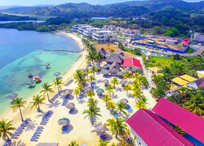 Las Palmas Beach Hotel